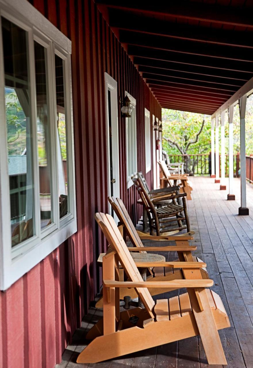 Circle Bar B Guest Ranch Hotel Capitan Bagian luar foto
